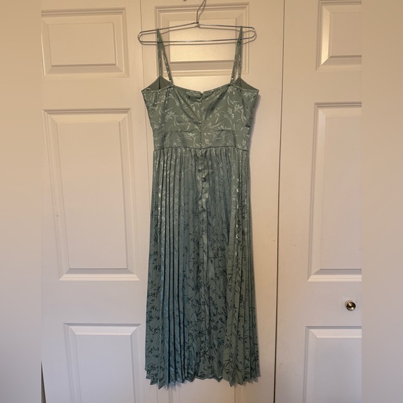 Lulu's Sage Green Pleated Midi Dress - Picture 6 of 8